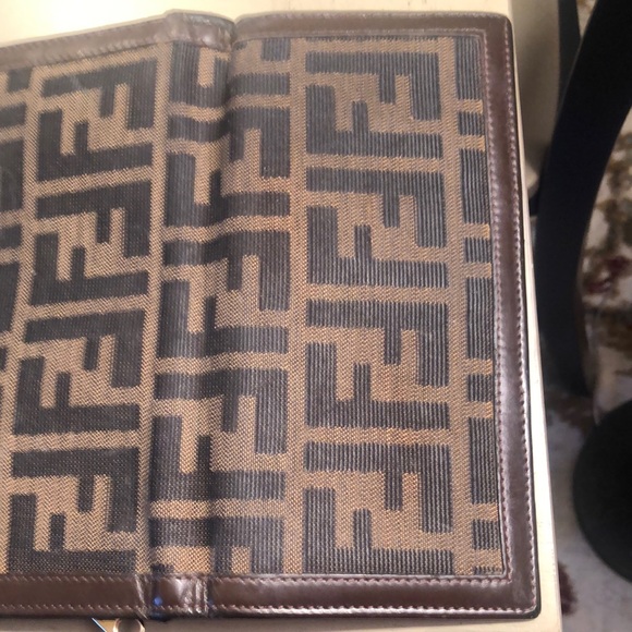 Fendi Black Leather Wallet - Picture 9 of 12